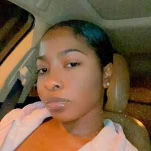 Meet your Posher, Amari